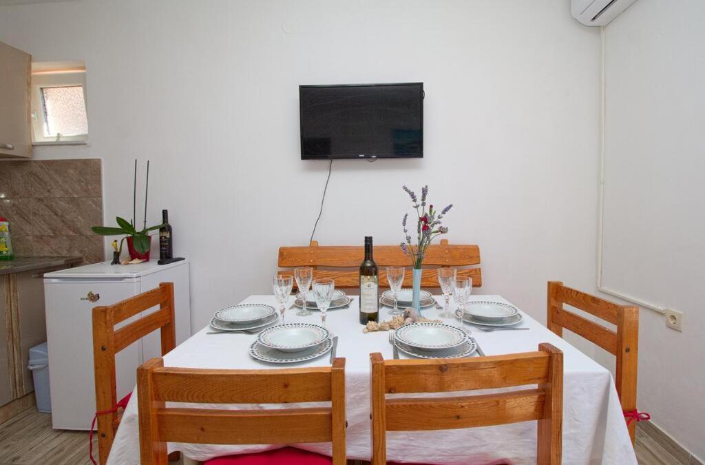 Apartment Zrno Макарська Екстер'єр фото
